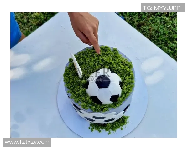 足球明星庆生瞬间蜡烛点燃的精彩瞬间图片合集